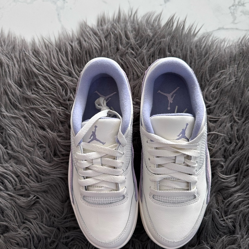 Jordan Women's Athletic Shoes White and Purple - Picture 8 of 11